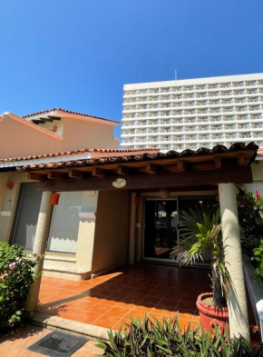 Villa 19 Con Playa 2 Recamaras dentro de Hotel en Ixtapa